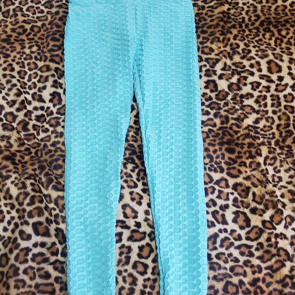 Scrunchy butt leggings